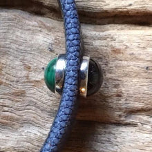 Bracelet en galuchat bleu-gris à partir de