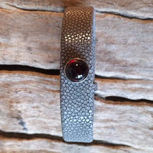 Linkstones - Bracelet galuchat gris double cabochon pierre fine grenat
