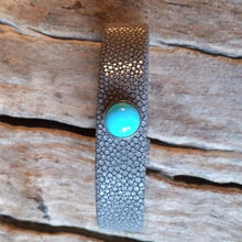 Linkstones - Bracelet galuchat gris double cabochon pierre fine turquoise