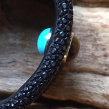 Linkstones - Bracelet galuchat noir double cabochon pierre fine turquoise et tourmaline noire