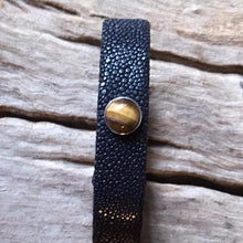 Linkstones - Bracelet galuchat noir double cabochon pierre fine oeil de tigre