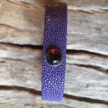 Linkstones - Bracelet galuchat violet double cabochon pierre fine grenat